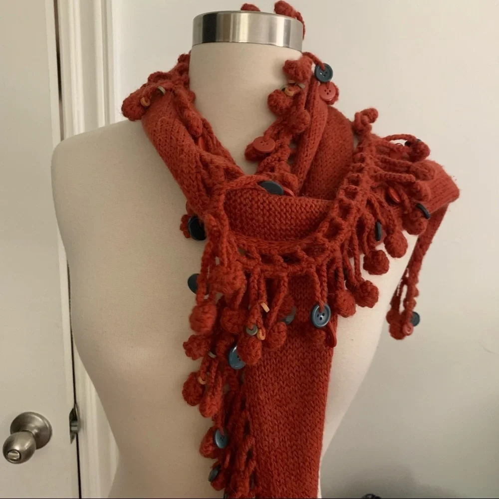 Anthropologie sleeping in snow wool blend pom pom scarve. OS